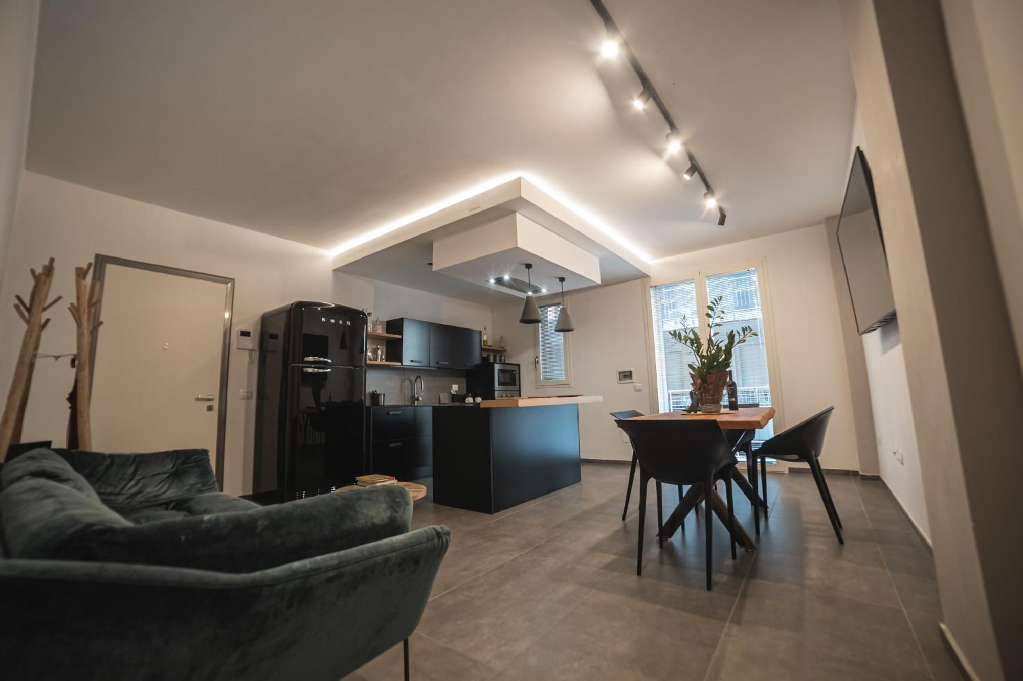 Suite Piazza Mazzini 90 Mq 5 เลชเช ภายนอก รูปภาพ